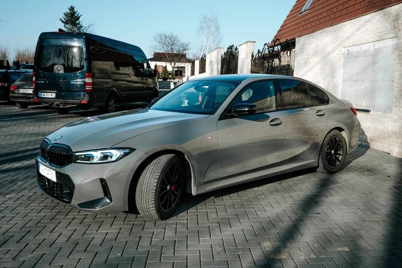 BMW 320 D xDrive, Model 2024, 190CP, 37.000 KM 2