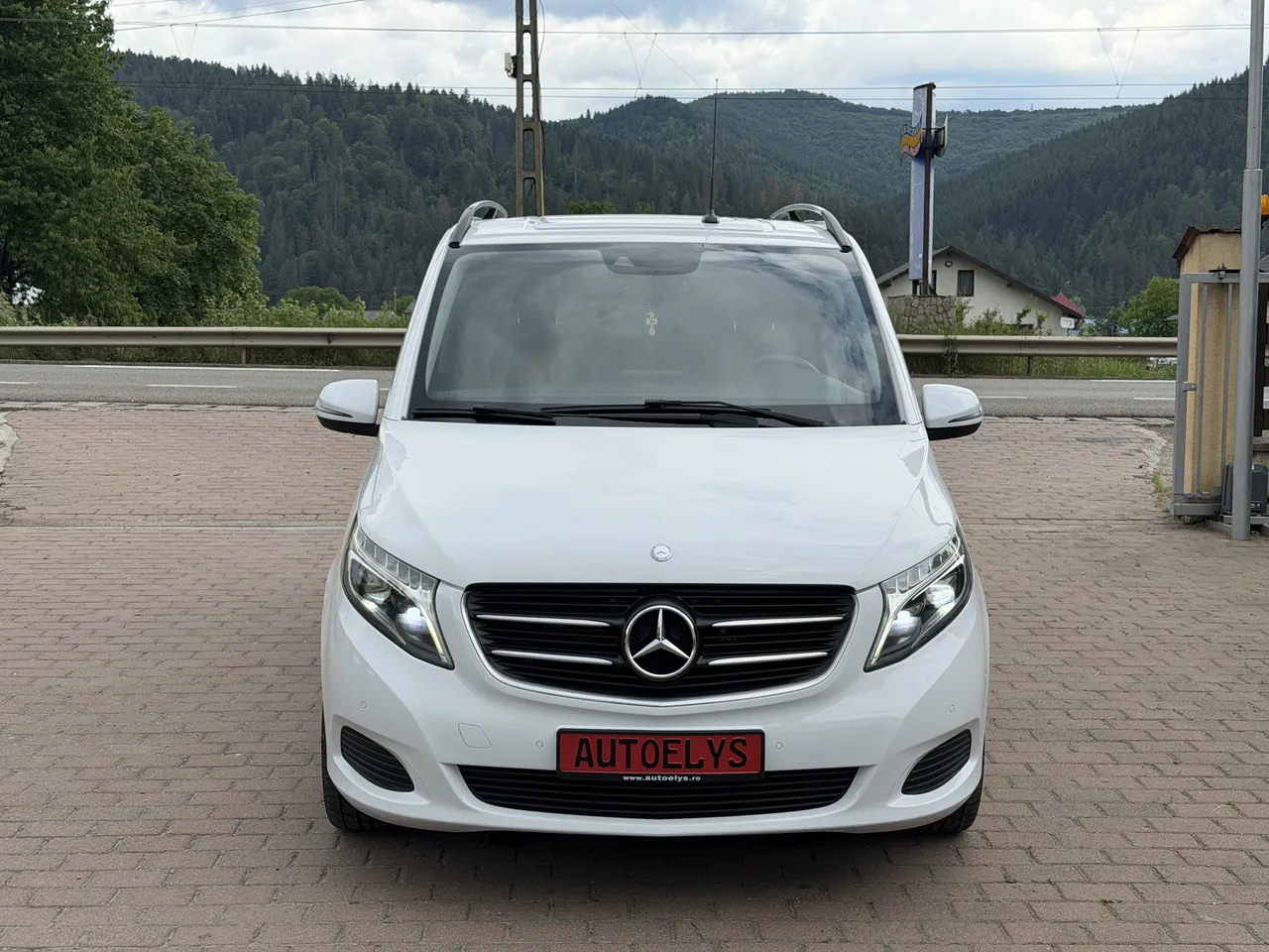 Mercedes-Benz V 250 (BlueTEC) d lang 4Matic 7G-TRONIC, Euro6, 190CP, 7 Locuri 4
