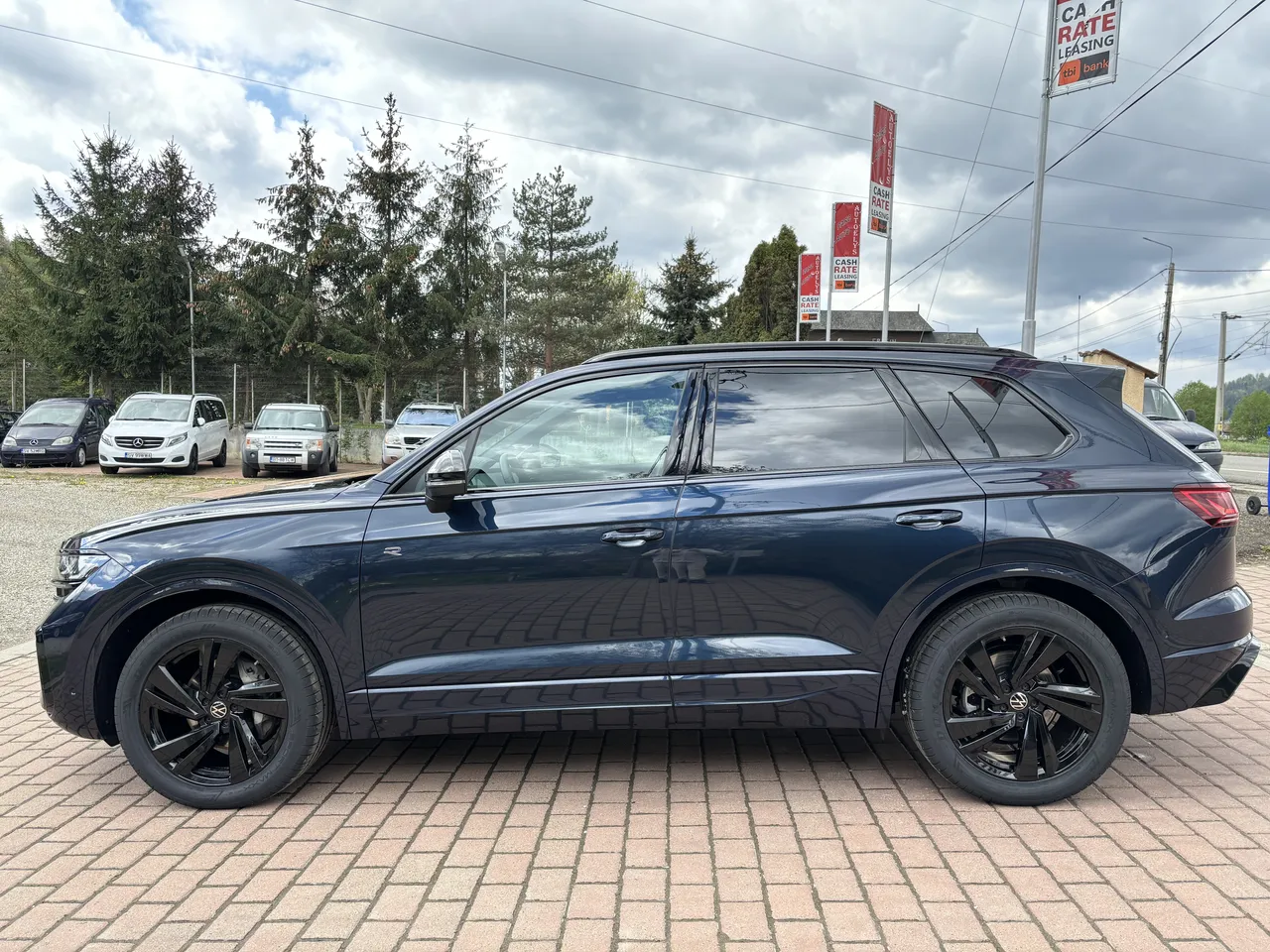 Volkswagen Touareg 3.0 V6 TDI 4Motion Elegance, R-Line 5