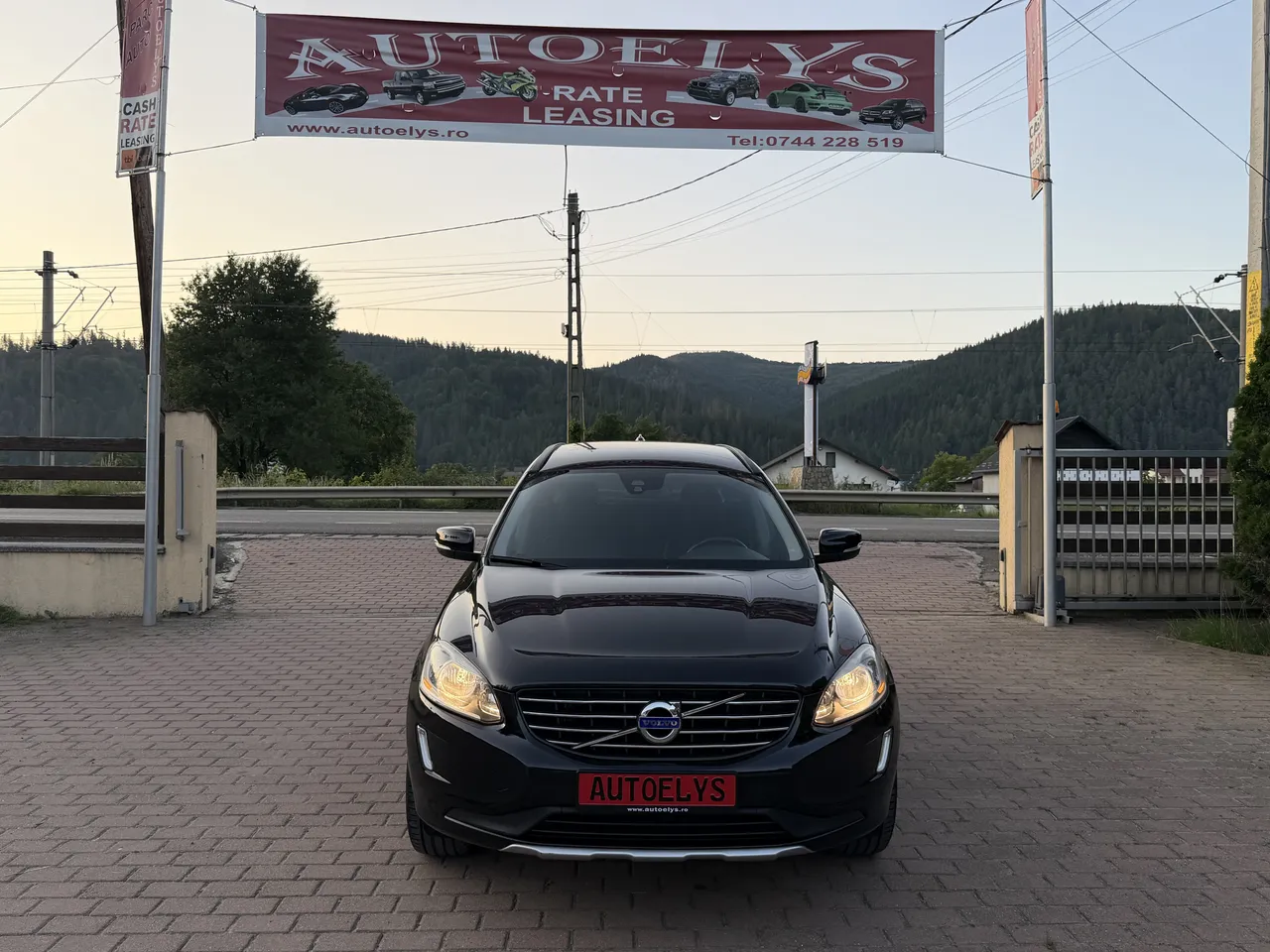 VOLVO XC60 D4 AWD, Geartronic, Momentum, 03/2014 2