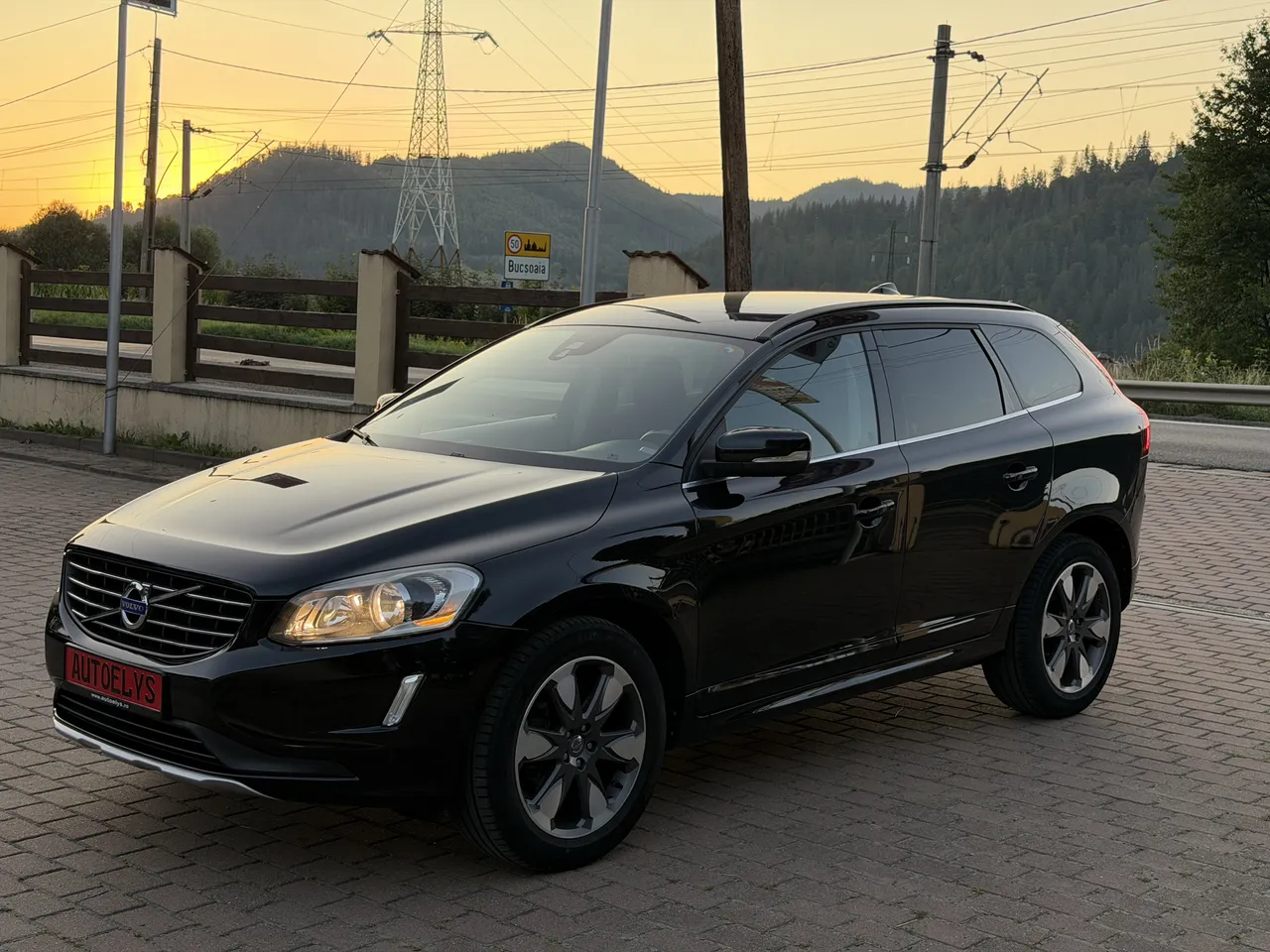VOLVO XC60 D4 AWD, Geartronic, Momentum, 03/2014 4
