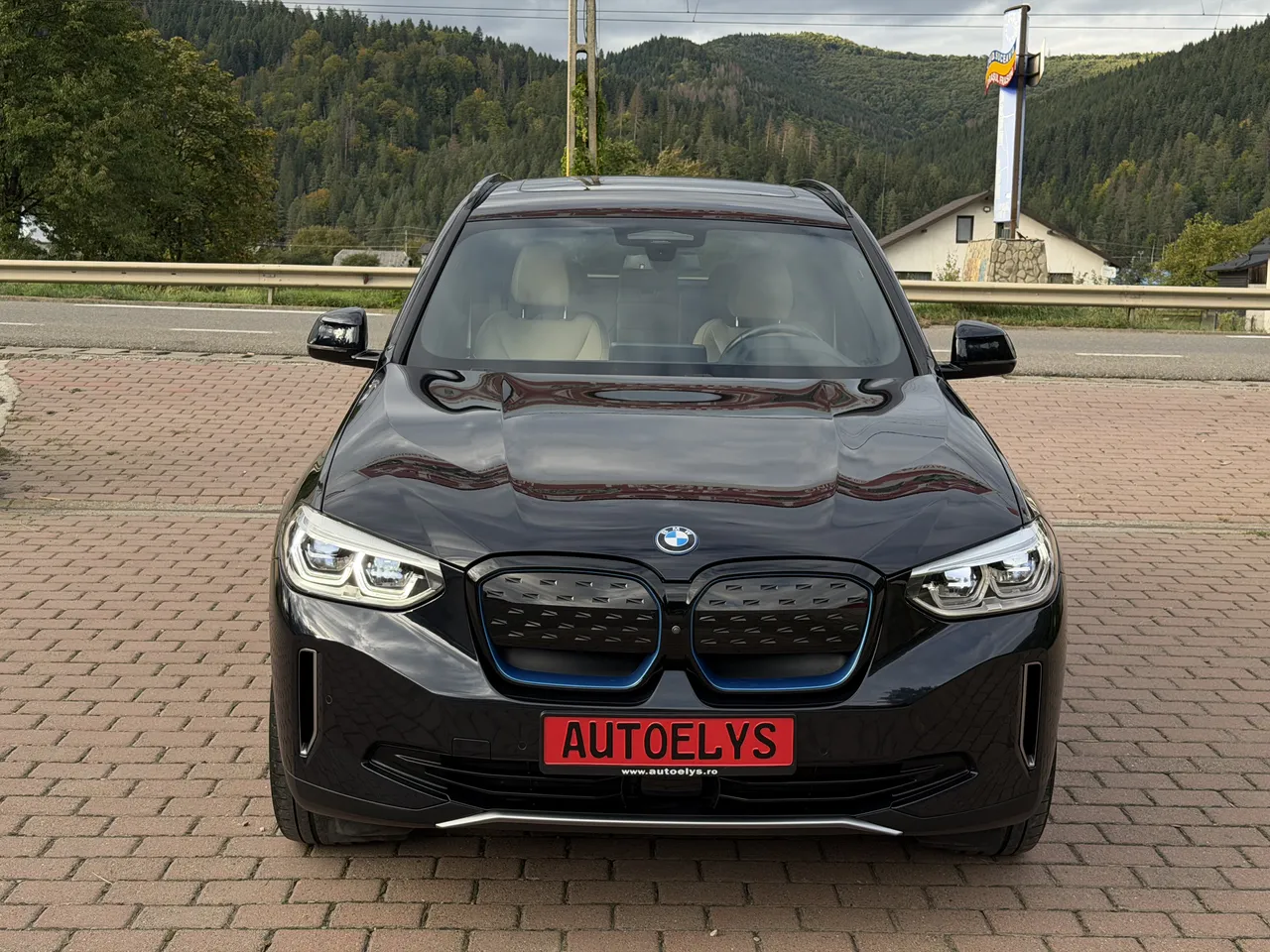 BMW iX3 Impressive, Model 2022, Full electric 4