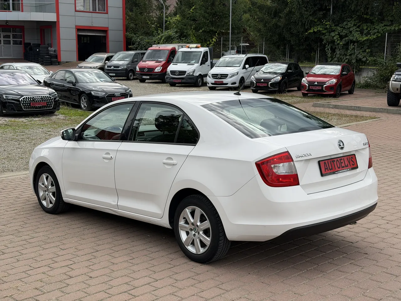 SKODA RAPID 1.6 TDI, 116CP, EURO6, 08/2016 3